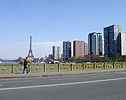 Sur le Pont Mirabeau, ce qu'on mire est beau                (boaf, ne m'en veuillez pas ;o)